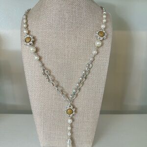 Park Lane Vintage Necklace - Elegant Silver and Pearl Necklace